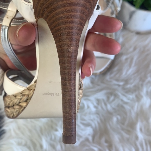 Guess By Marciano White Leather High Heel Sandal Size 7.5 - Picture 14 of 15